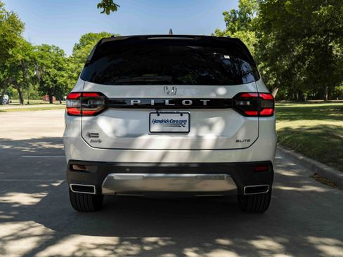 Certified 2026 Honda Pilot Elite image 8