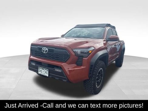 Used 2025 Toyota Tacoma TRD Off-Road w/ TRD Off Road Upgrade Package AWD/4WD image 1