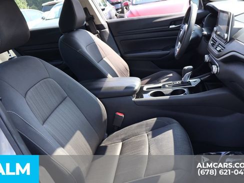 Used 2024 Nissan Altima 2.5 SV FWD image 26