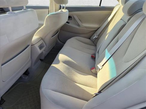 Used 2009 Toyota Camry LE image 19