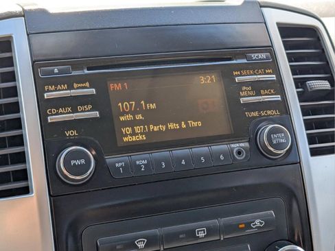 Used 2013 Nissan Frontier Desert Runner image 33