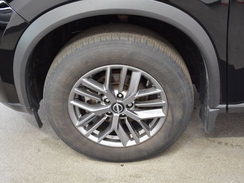 Used 2023 Nissan Rogue S AWD/4WD image 36