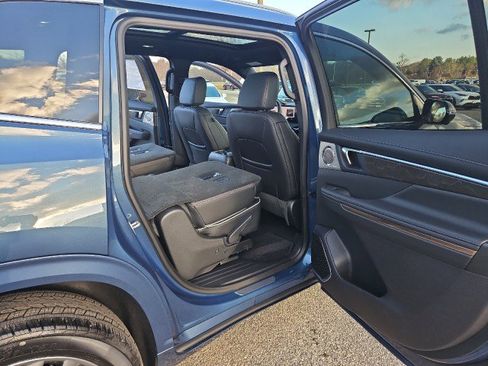 New 2026 Buick Enclave Avenir image 23