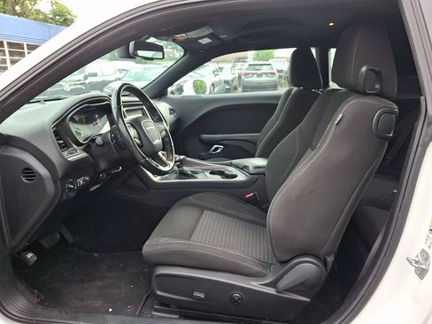 Used 2021 Dodge Challenger SXT w/ Driver Convenience Group AWD/4WD image 13