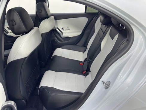 Used 2021 Mercedes-Benz A 35 AMG 4MATIC image 43