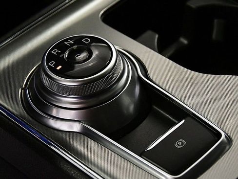 Used 2022 Ford Edge SEL w/ Convenience Package image 25