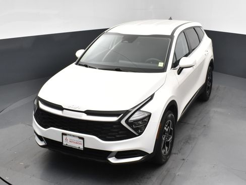 Used 2023 Kia Sportage LX AWD/4WD image 22