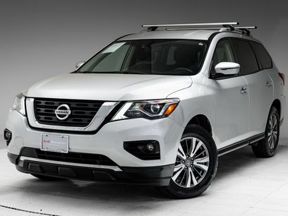 Used 2019 Nissan Pathfinder SV