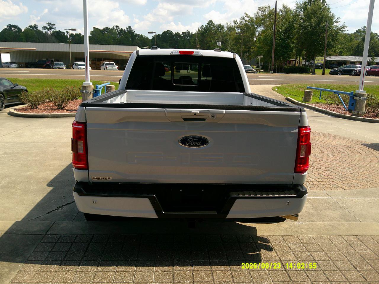 Used 2022 Ford F150 XLT w/ Equipment Group 302A High AWD/4WD image 3
