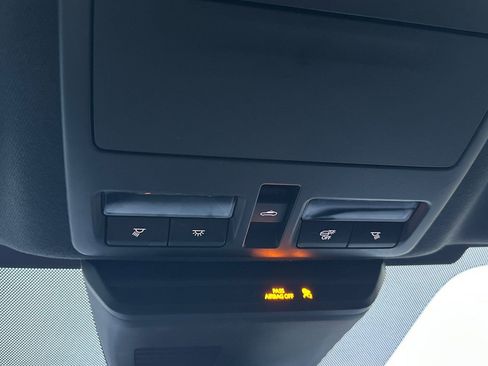 Used 2022 MAZDA MAZDA3 s image 33