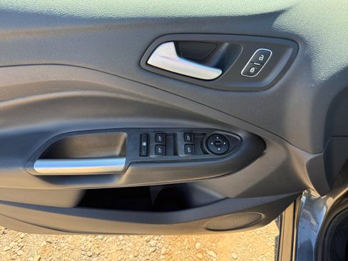 Used 2018 Ford Escape SE w/ SE Sync 3 Package image 13