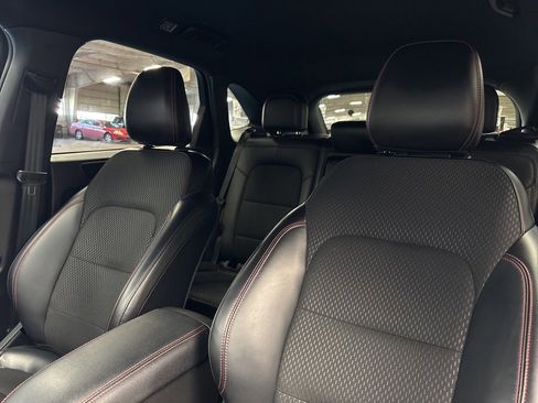 Used 2025 Ford Escape ST-Line image 21