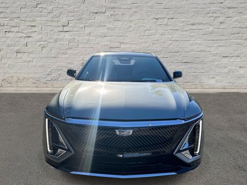 Used 2024 Cadillac Lyriq Luxury RWD image 8