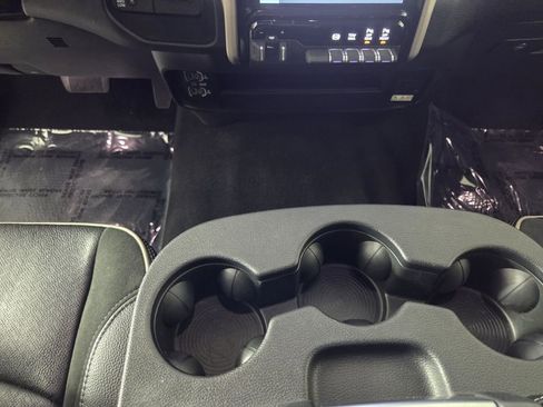 Certified 2024 RAM 2500 Laramie AWD/4WD image 15