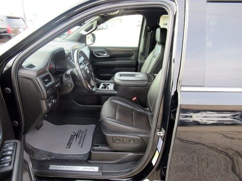 Used 2021 Chevrolet Suburban High Country image 14