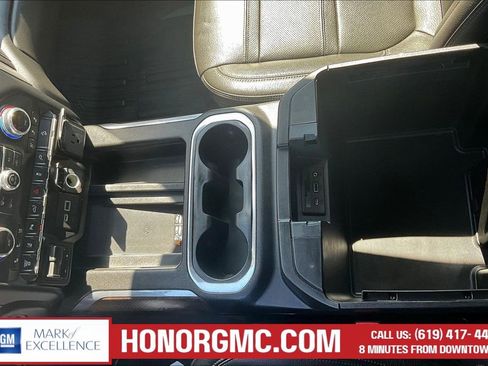Used 2020 GMC Sierra 2500 Denali w/ Denali Ultimate Package image 17