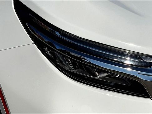 Used 2022 Chevrolet Equinox LT image 24