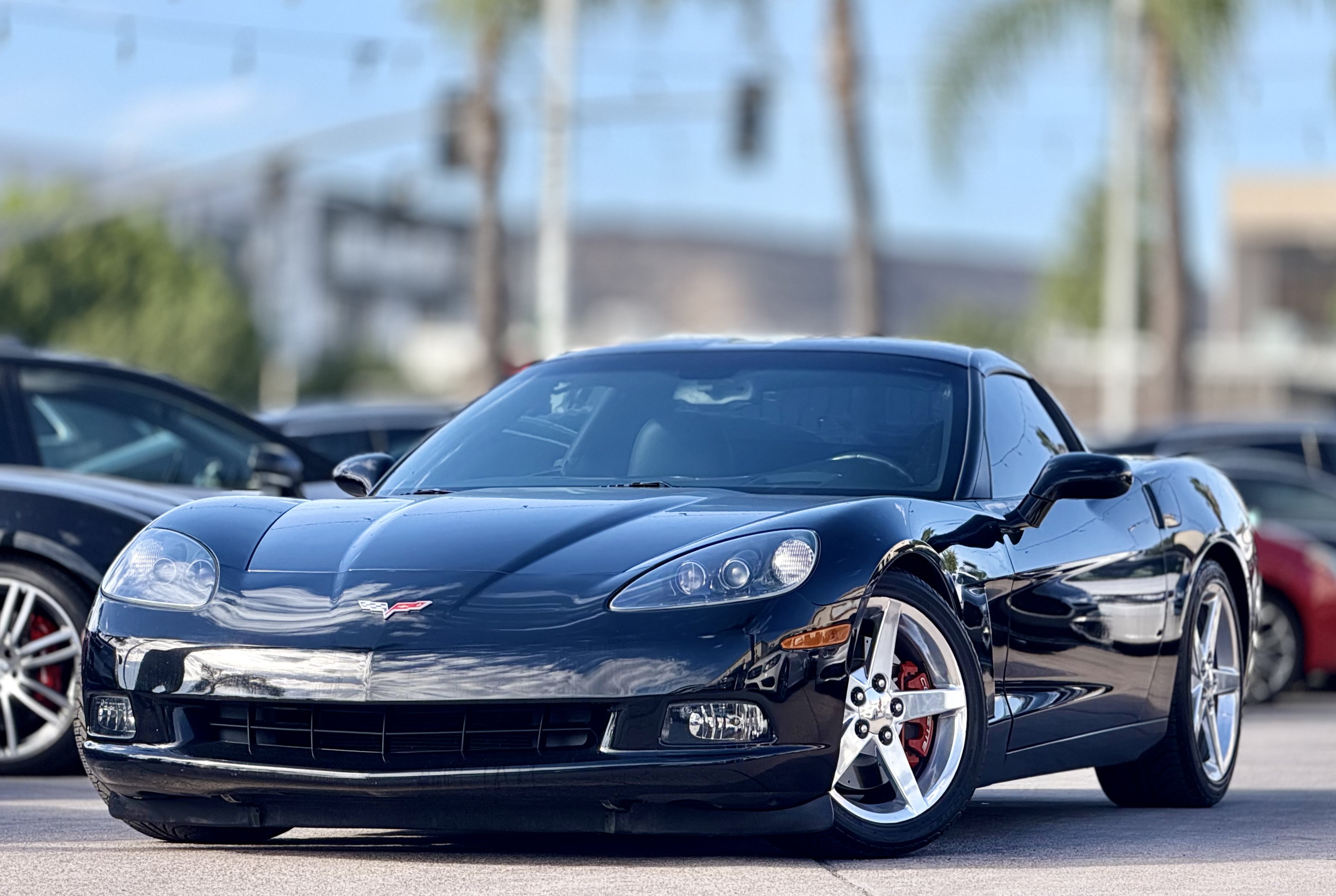 Used 2005 Chevrolet Corvette Coupe w/ Preferred Equipment Group RWD image 1