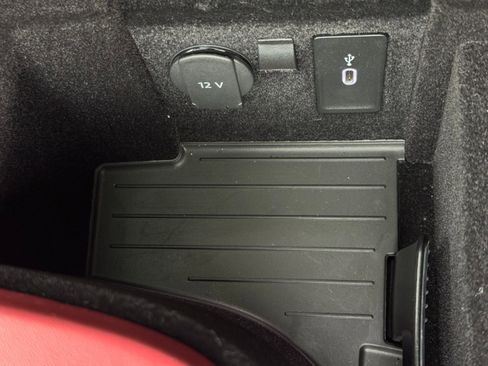 Used 2022 Porsche Panamera 4S w/ Premium Package image 36