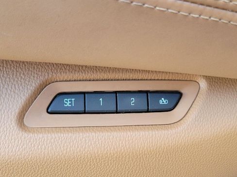 Used 2017 Cadillac Escalade ESV Platinum image 9