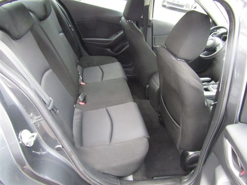 Used 2014 MAZDA MAZDA3 i Sport image 22