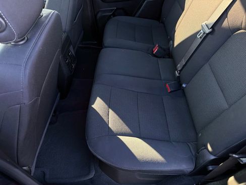 Used 2024 Chevrolet Colorado LT w/ LT Convenience Package image 11