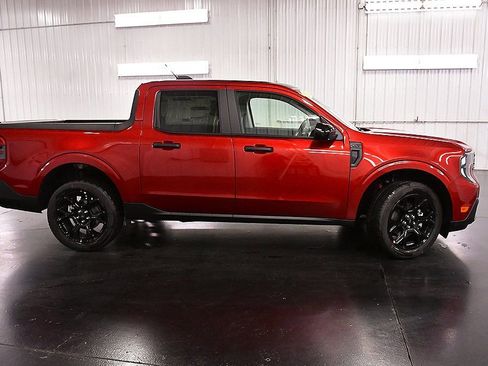 New 2025 Ford Maverick XLT w/ XLT Luxury Package image 8