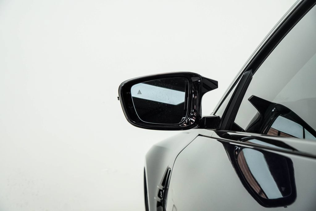 Used 2025 BMW M4 Competition RWD image 15
