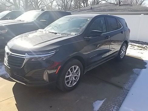 Certified 2024 Chevrolet Equinox LT w/ LPO, Floor Liner Package image 8