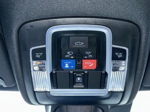 Used 2022 RAM 1500 Laramie image 39