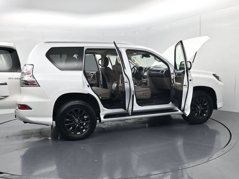 Used 2020 Lexus GX 460 Premium w/ Premium Package AWD/4WD image 63