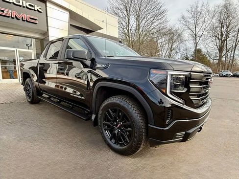 Used 2023 GMC Sierra 1500 Pro w/ Graphite Edition image 6