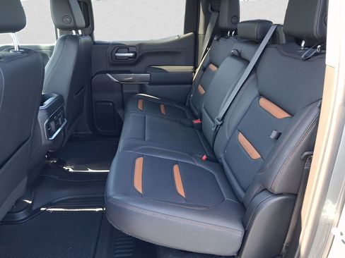 Used 2021 GMC Sierra 1500 AT4 w/ AT4 Value Package AWD/4WD image 10