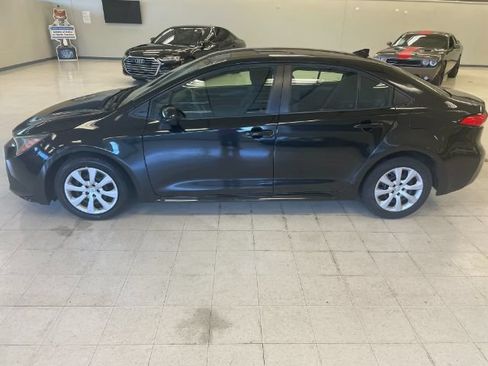 Used 2022 Toyota Corolla LE FWD image 8