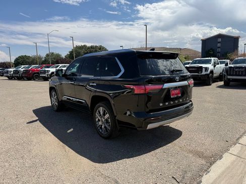 Used 2024 Toyota Sequoia Capstone AWD/4WD image 5