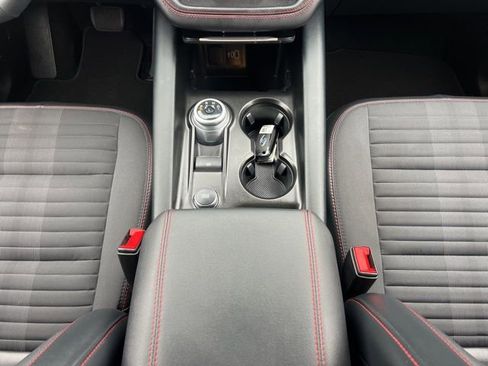 Used 2025 Ford Explorer ST-Line image 24