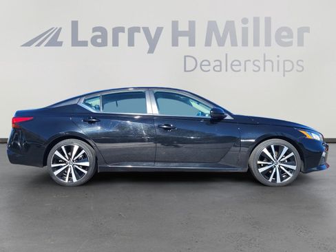 Used 2022 Nissan Altima 2.5 SR image 7