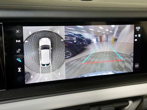 Certified 2025 Porsche Cayenne GTS AWD/4WD image 34