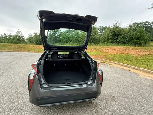 Used 2016 Toyota Prius Two FWD image 6