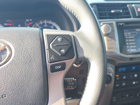 Used 2016 Toyota 4Runner Limited AWD/4WD image 28