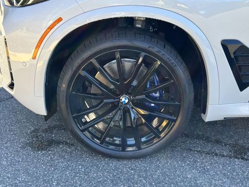 New 2026 BMW X5 M60i image 9