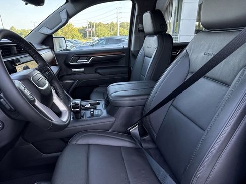 New 2025 GMC Sierra 1500 Denali w/ Technology Package image 5