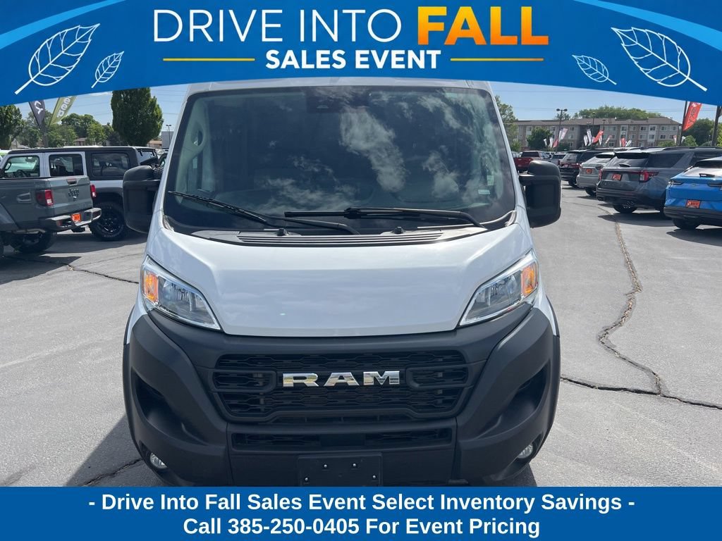 Used 2024 RAM ProMaster 2500 w/ Convenience Group FWD image 2