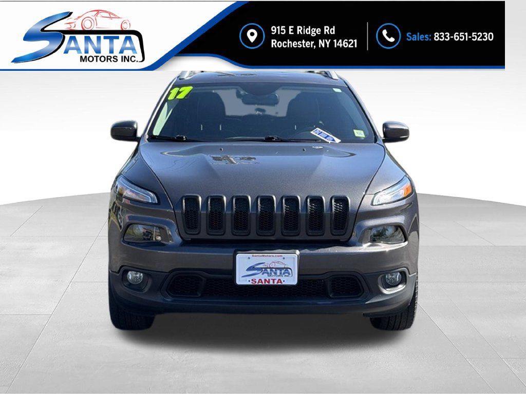 Used 2017 Jeep Cherokee Latitude w/ True North Edition AWD/4WD image 2