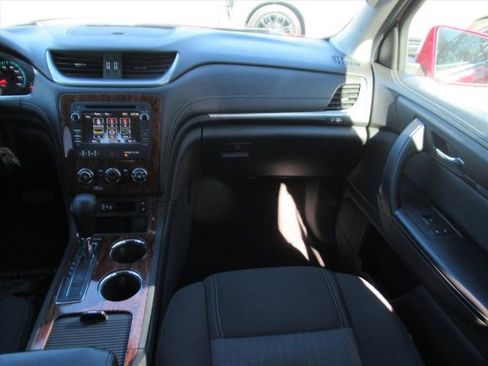Used 2014 Chevrolet Traverse LT image 13