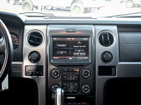 Used 2014 Ford F150 Raptor w/ Equipment Group 801A Luxury image 29