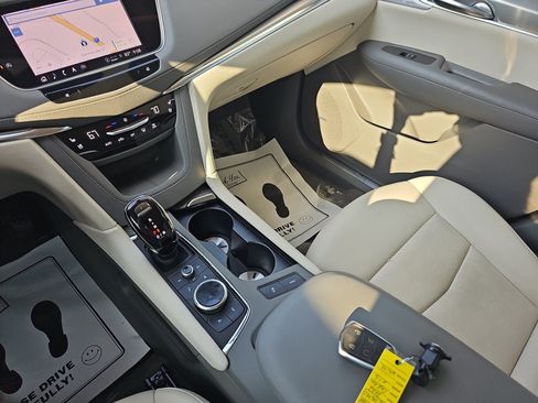Used 2022 Cadillac XT5 Premium Luxury w/ LPO, Floor Liner Package FWD image 22