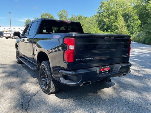 Used 2021 Chevrolet Silverado 1500 Custom Trail Boss AWD/4WD image 7