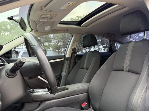 Used 2018 Honda Civic EX-T image 7