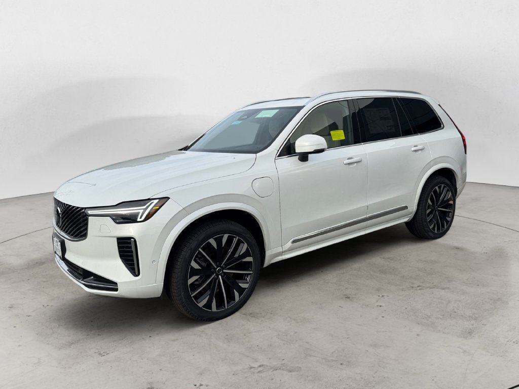 New 2026 Volvo XC90 T8 Plus w/ Protection Package Premier AWD/4WD image 2